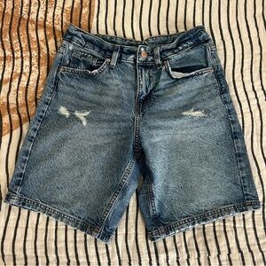 Wild fable Bermuda Jean shorts size 2